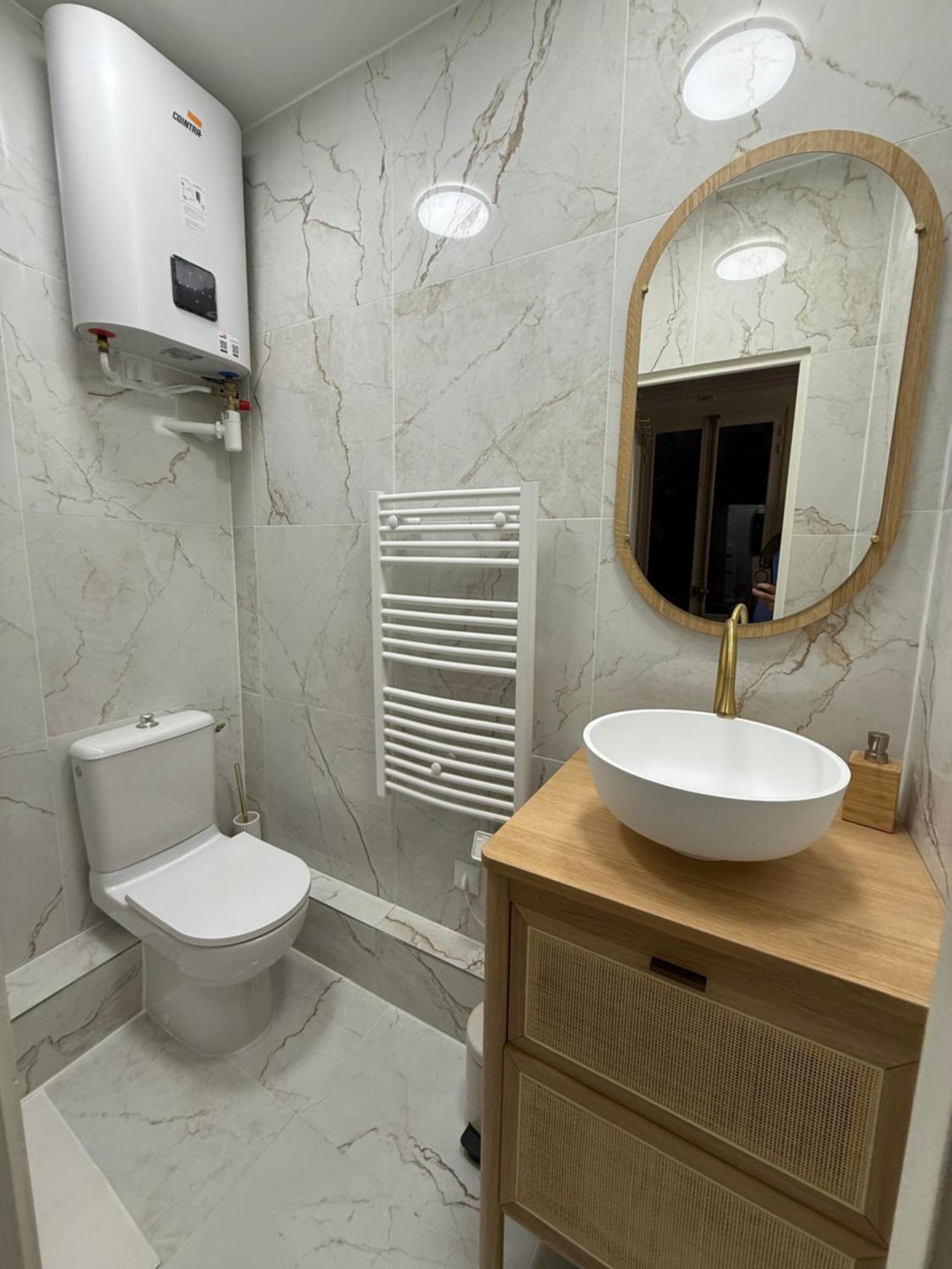 Charming Getaway In Le Marais - Oberkampf Working & Living Appartement *
