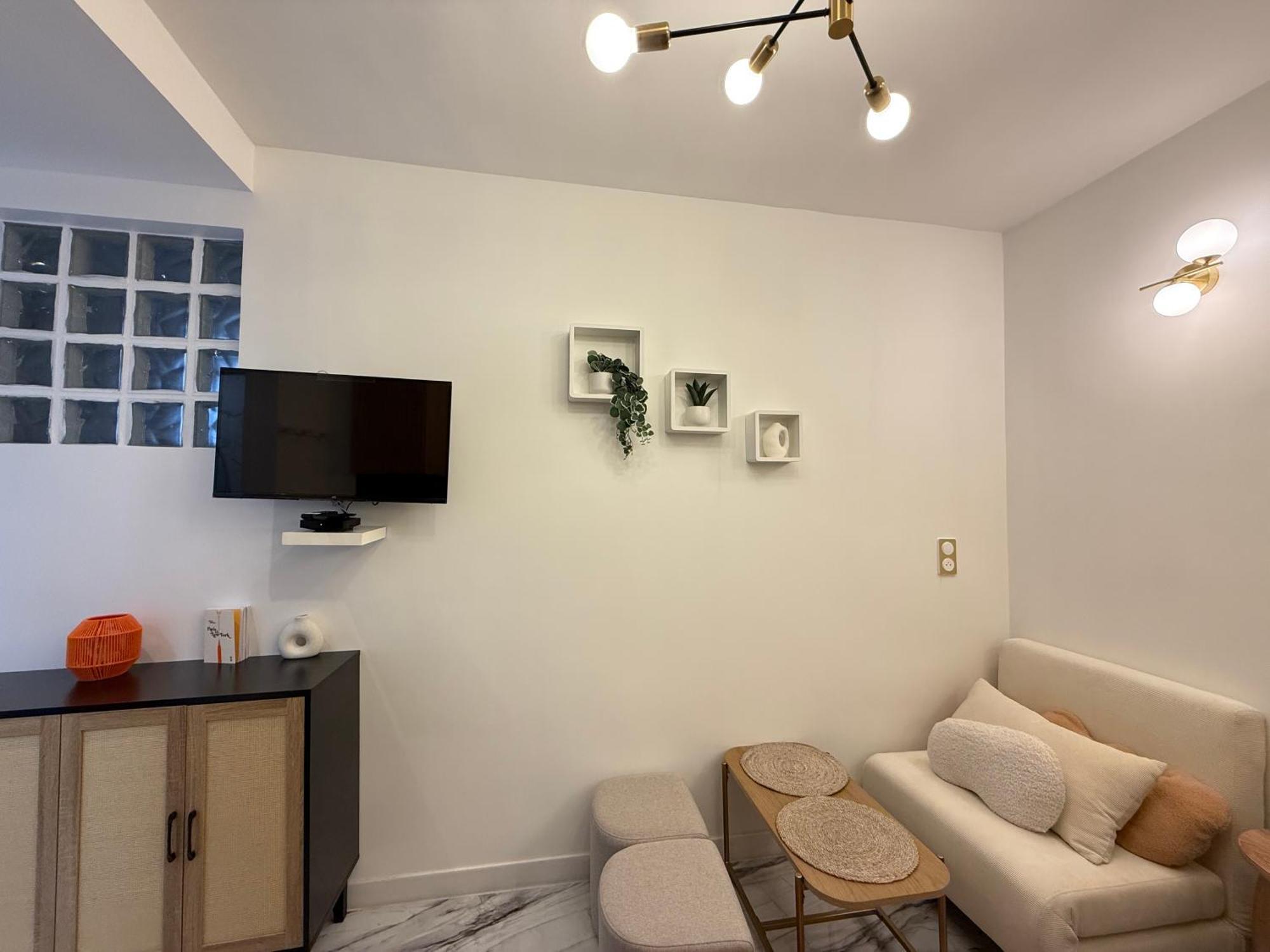 Appartement Charming Getaway In Le Marais - Oberkampf Working & Living Paris