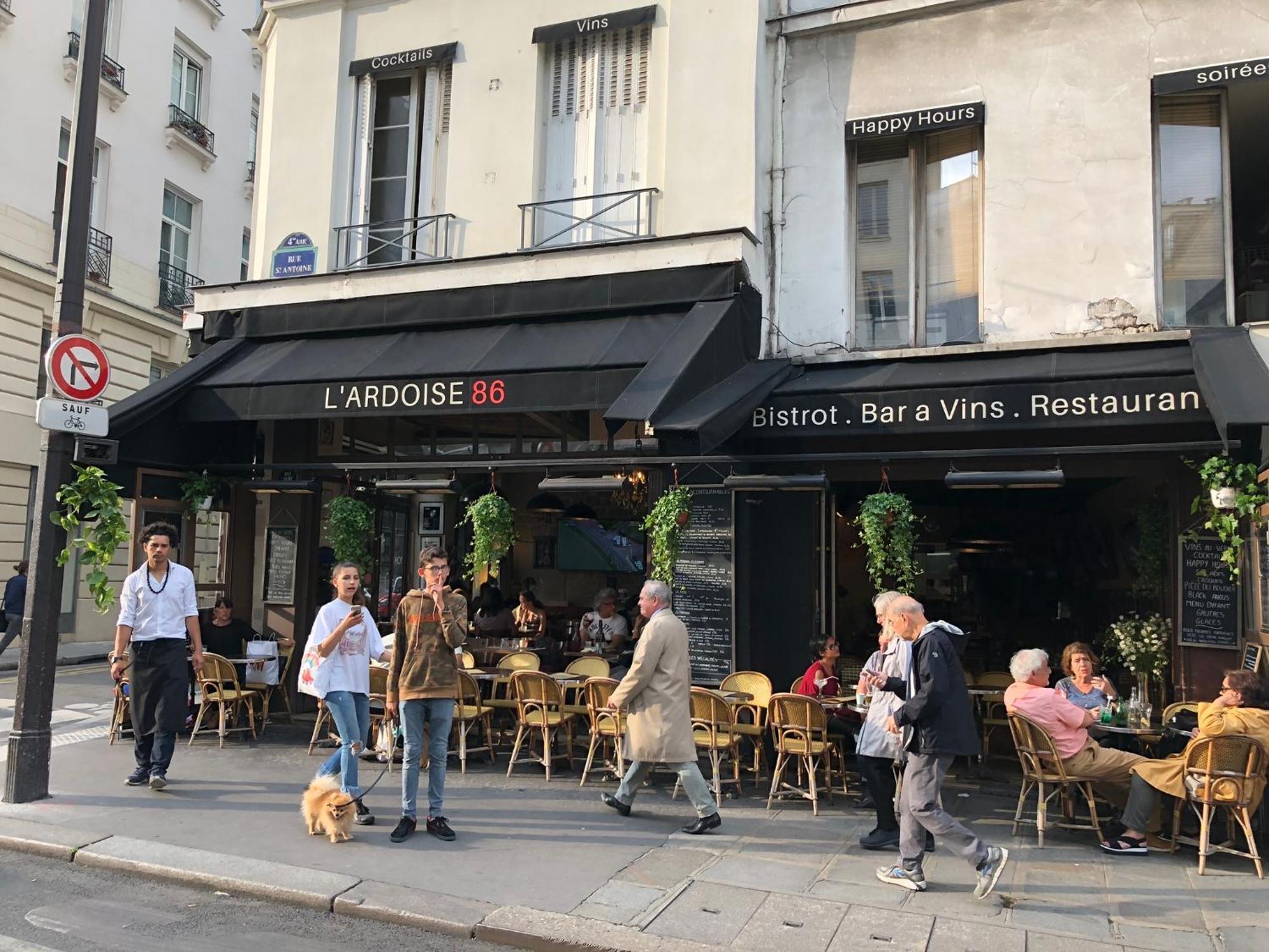 Charming Getaway In Le Marais - Oberkampf Working & Living Appartement *